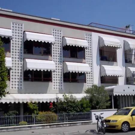 Meuble Patrizia 3* Grado