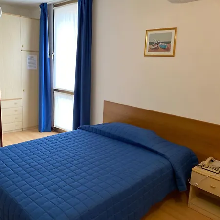 Отель Meuble Patrizia 3*