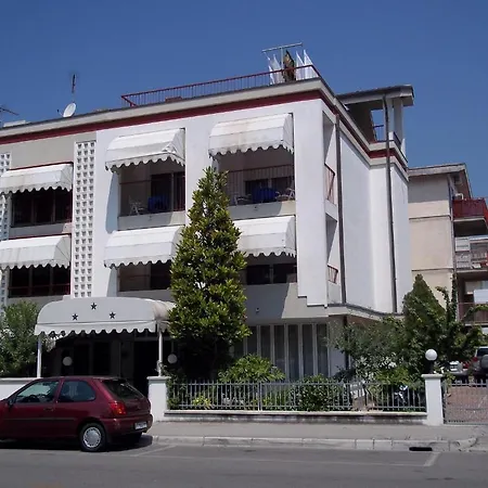 Отель Meuble Patrizia Градо