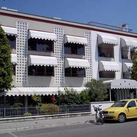 Hotell Meuble Patrizia 3*