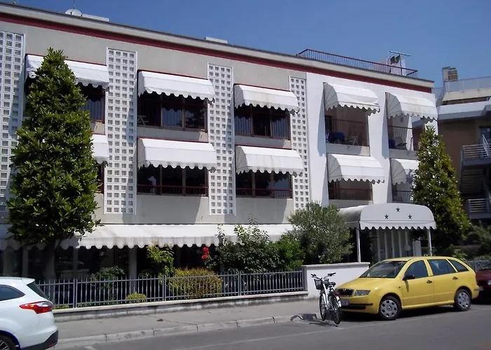 Ξενοδοχείο Meuble Patrizia 3*