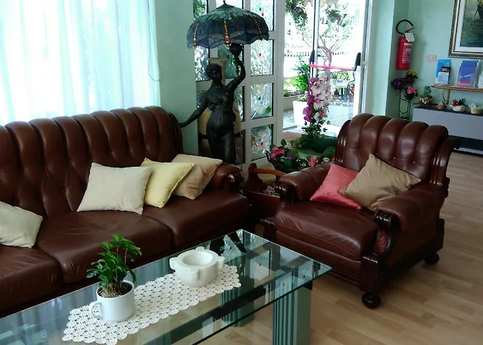 מלון Meuble Patrizia 3*